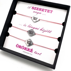 Anya-Lányai zsineg karkötő gravirozható rombusz medállal Rózsaszín