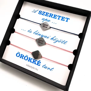 Apa-Lányai zsineg karkötő gravirozható rombusz medállal Kék-Rózsaszín