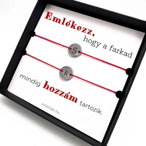 Hozzám tartozol Páros karkötő EGYEDI gravírozható kör medállal Piros