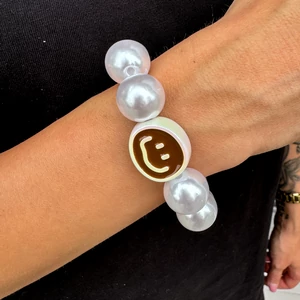 Tekla Smile Karkötő Barna