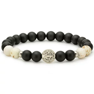 Benedict Karkötő Howlittal