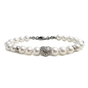 Gyöngy karkötő cirkon szívvel