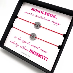 Testvér zsineg karkötő gravírozható kör medállal Piros