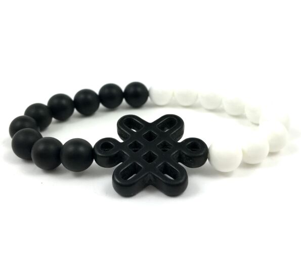 Matte onyx and nacre with  lot of luck