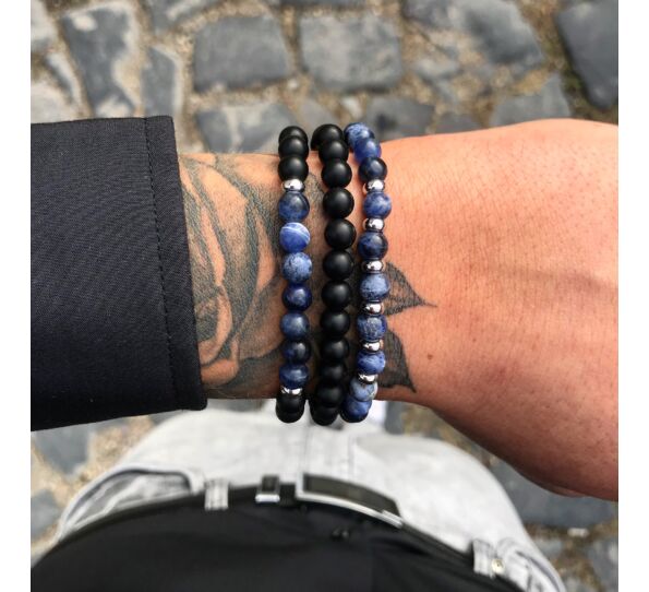 Matte onyx and sodalite bracelet 