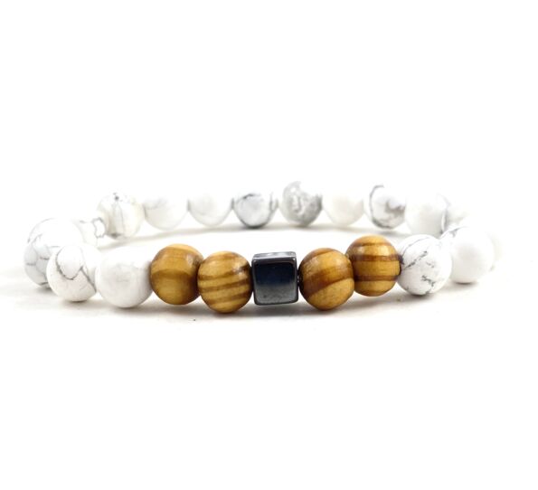 Matte onyx with rainbow pearl bracelet