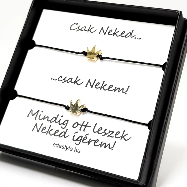 Páros zineg karkötő korona medállal arany
