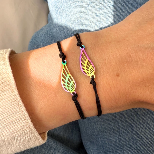 Angyalszárnyas zsineg karkötő 