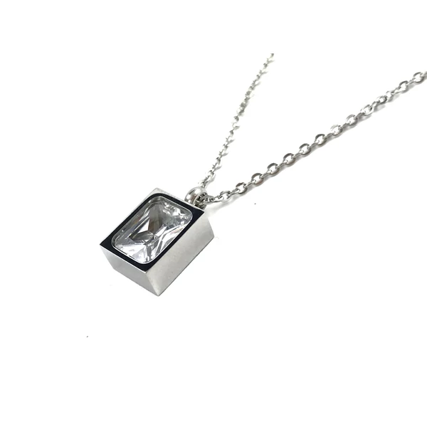 Silver steel necklace with howlite