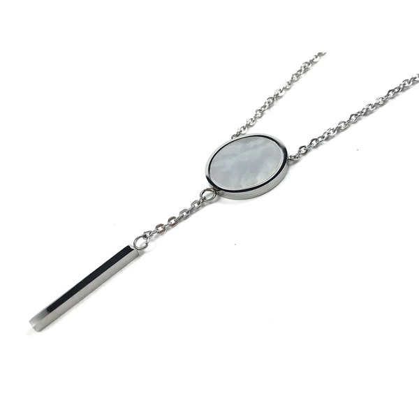 Silver steel necklace with howlite