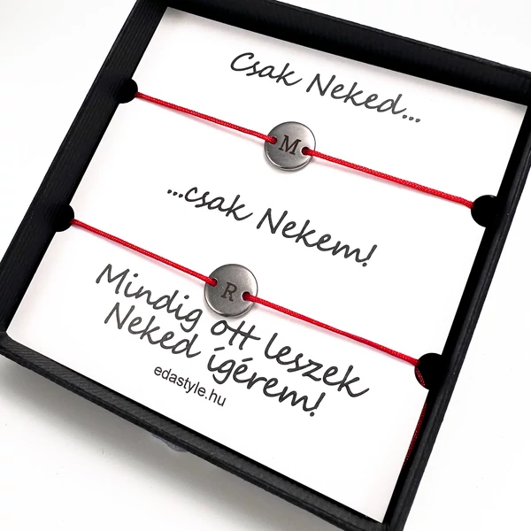 Páros karkötő gravírozható kör medállal Piros