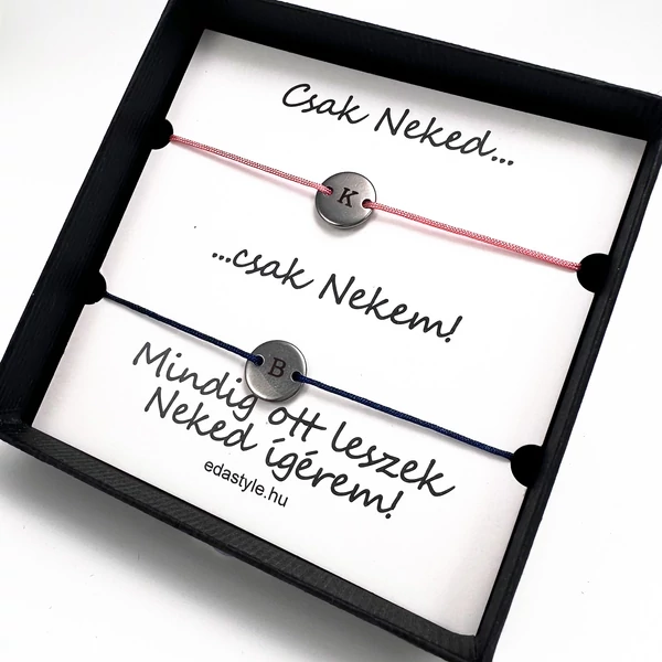 Páros karkötő gravírozható kör medállal Rózsaszín-Kék