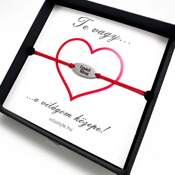 Világom közepe... karkötő gravirozható ovál medállal Piros