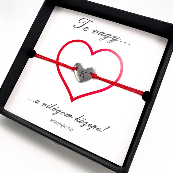 Világom közepe... karkötő gravírozható szív medállal Piros