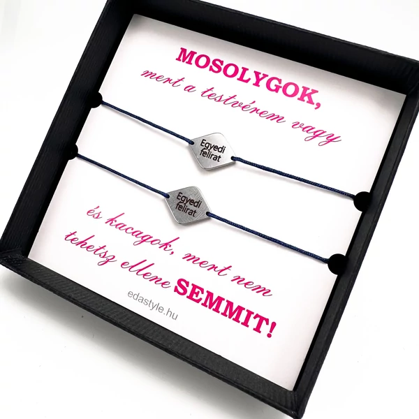 Testvér karkötő EGYEDI gravírozott rombusz medállal Kék